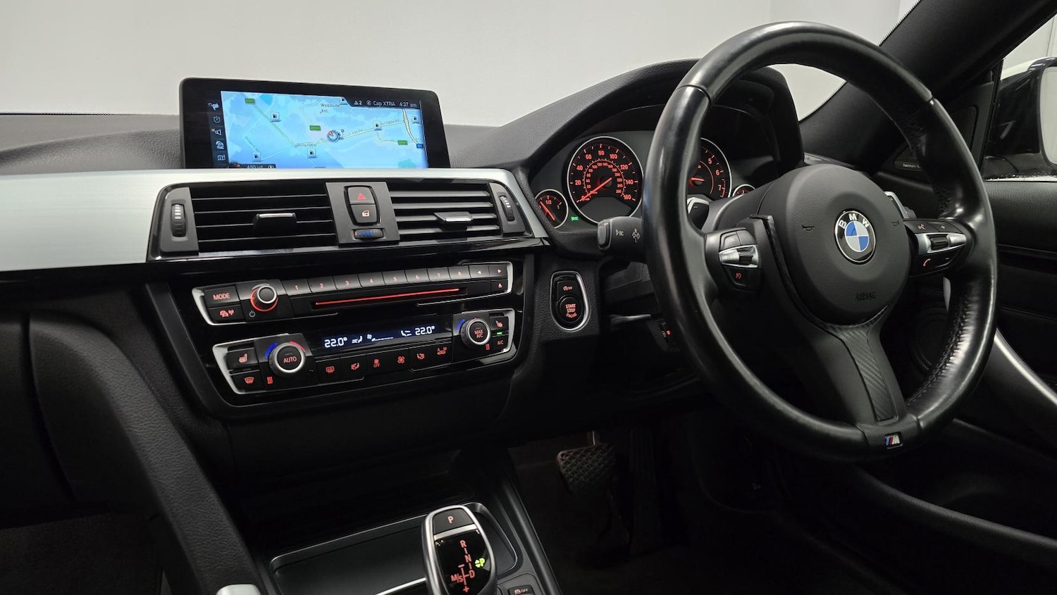 Used BMW 4 Series 2016 for sale - 77289557: Photo 2