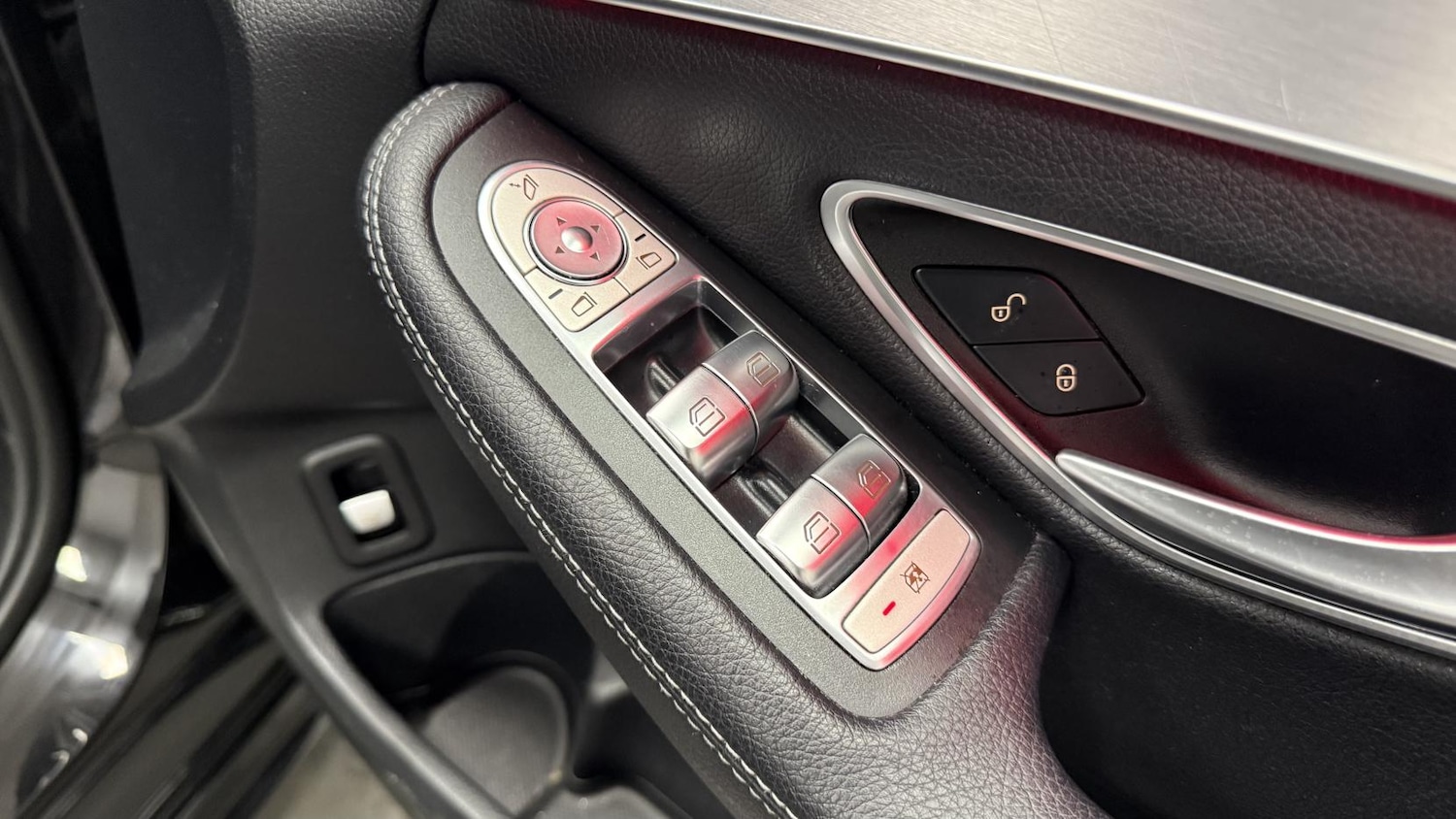 Used Mercedes-Benz C Class 2019 for sale - 77109965: Photo 17