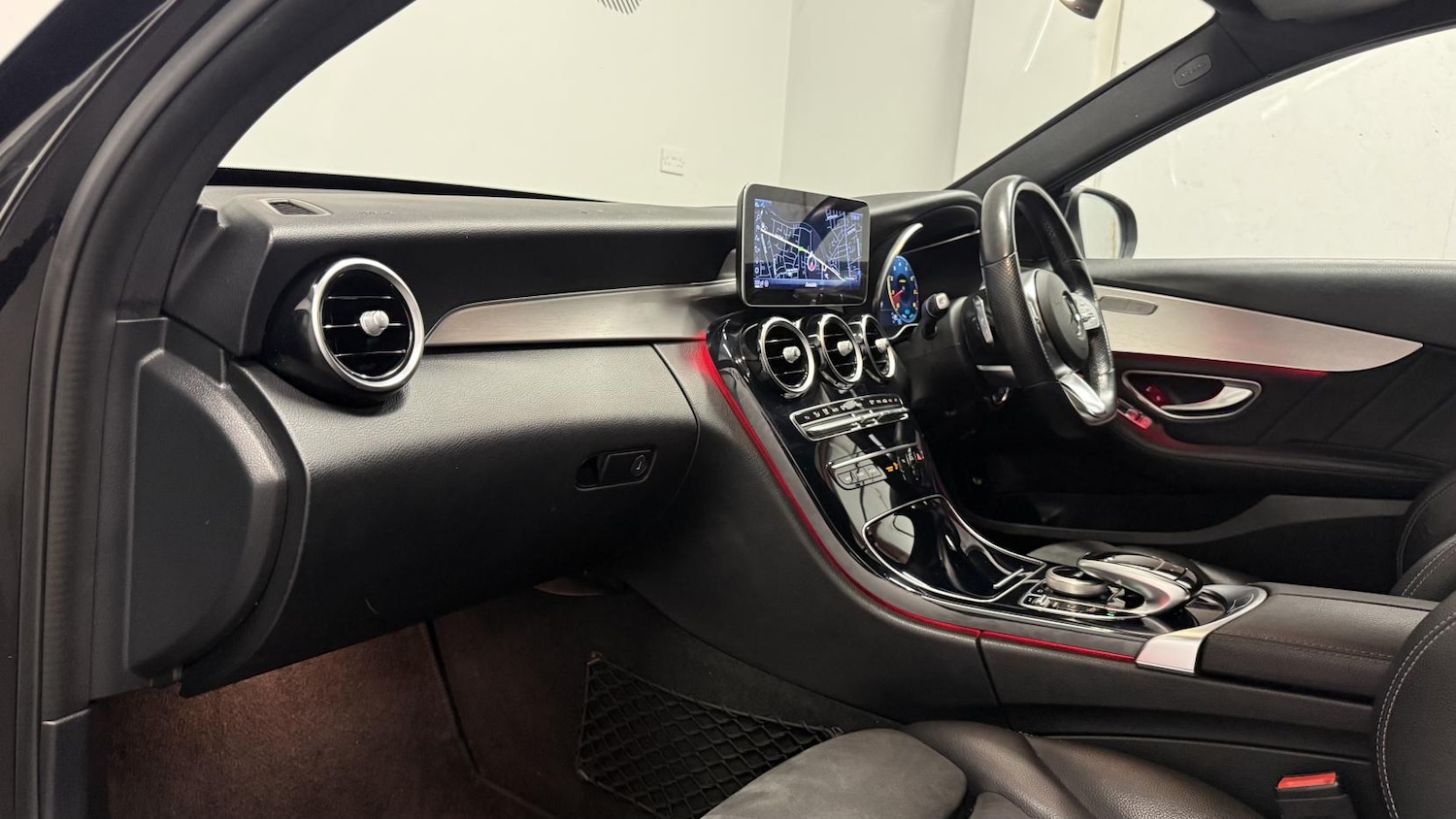 Used Mercedes-Benz C Class 2019 for sale - 77109965: Photo 26