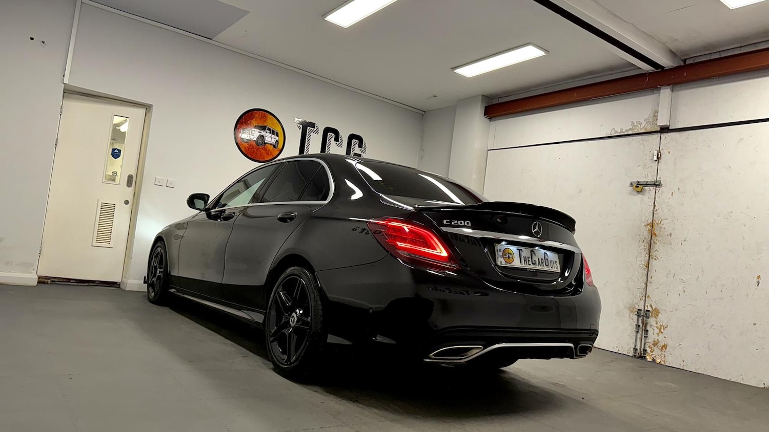 Used Mercedes-Benz C Class 2019 for sale - 77109965: Photo 3