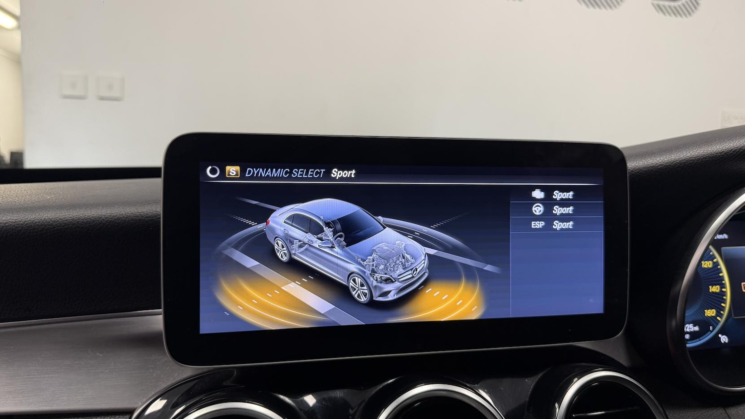 Used Mercedes-Benz C Class 2019 for sale - 77109965: Photo 34