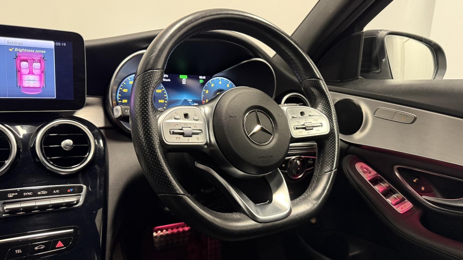 Used Mercedes-Benz C Class 2019 for sale - 77109965: Photo 43