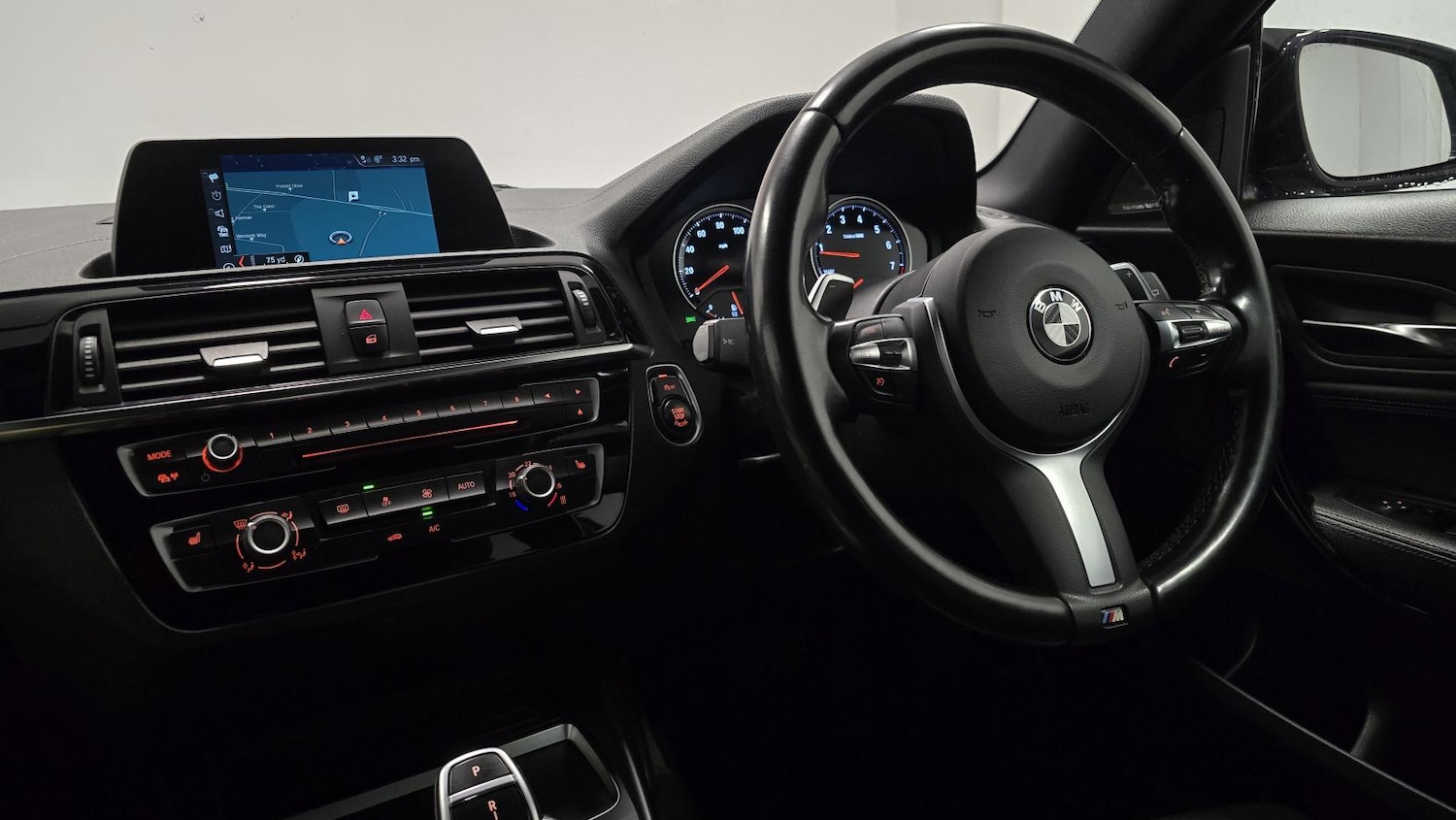 Used BMW 1 Series 2018 for sale - 77251505: Photo 2