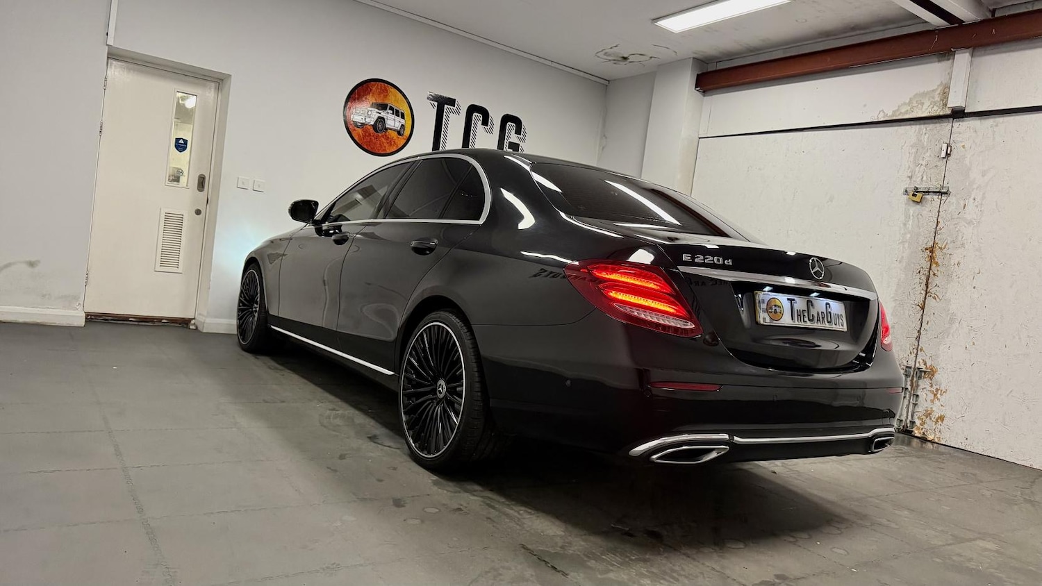 Used Mercedes-Benz E Class 2016 for sale - 77285859: Photo 4