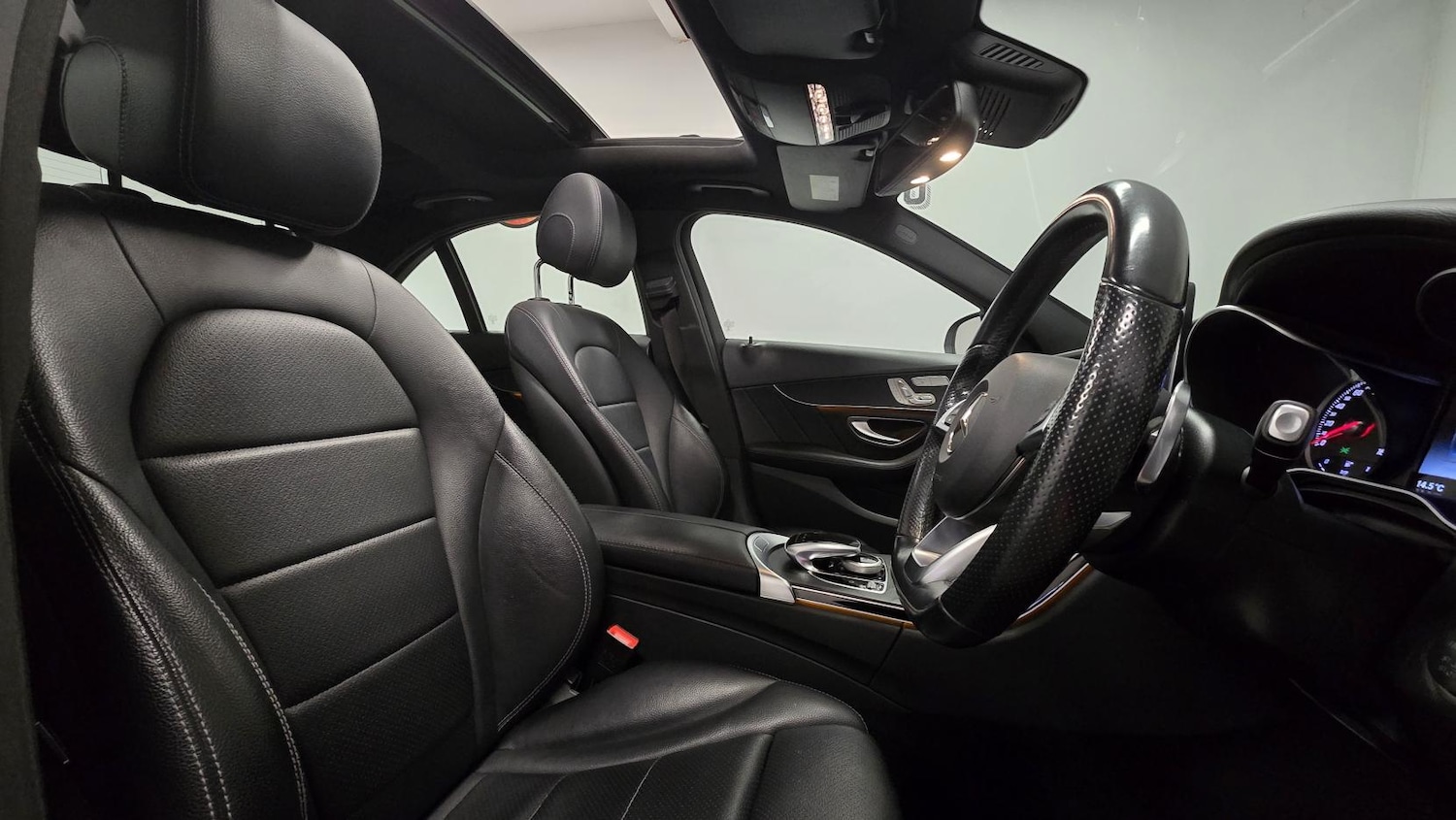 Used Mercedes-Benz C Class 2017 for sale - 78135458: Photo 14