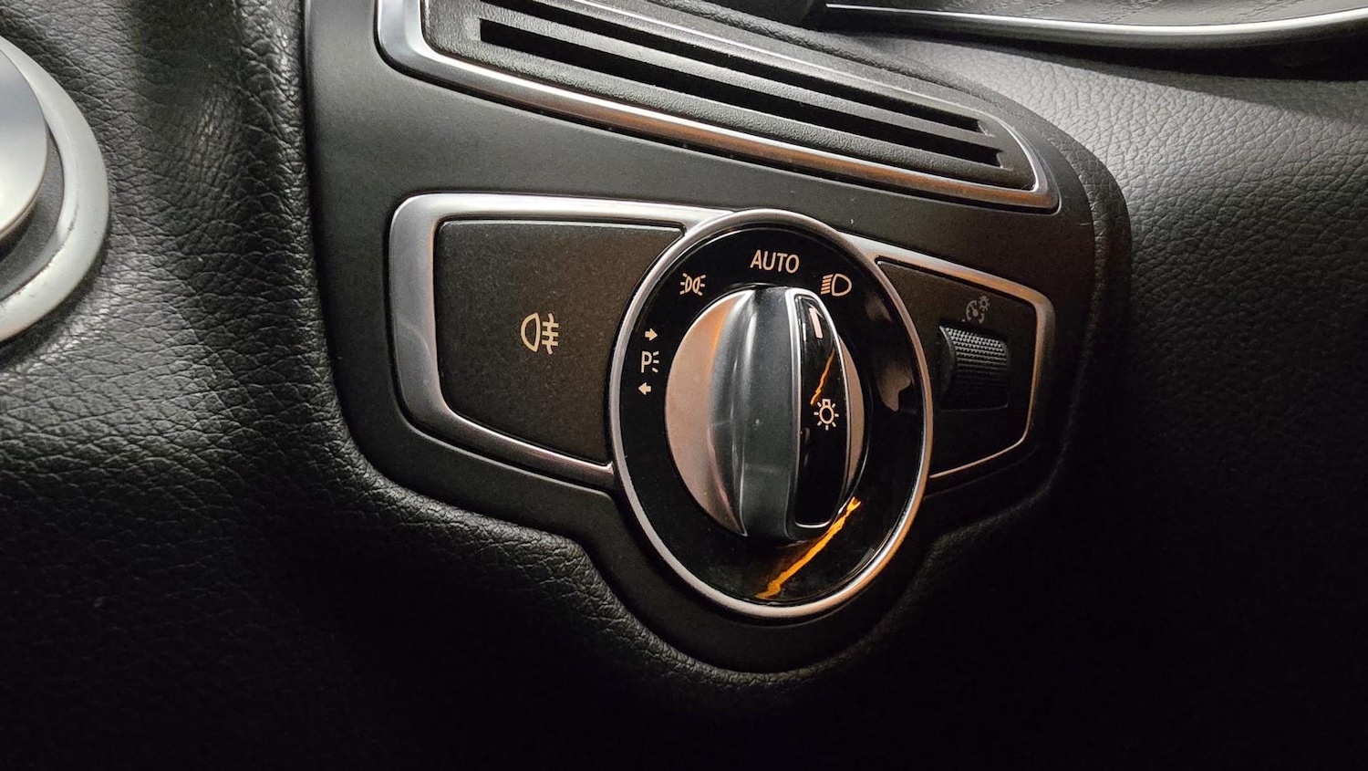 Used Mercedes-Benz C Class 2017 for sale - 78135458: Photo 21