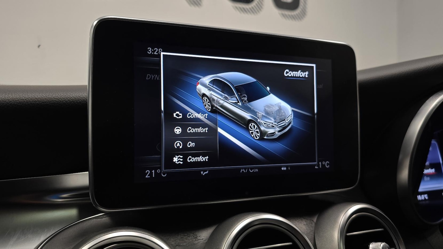 Used Mercedes-Benz C Class 2017 for sale - 78135458: Photo 32