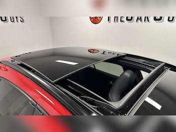 Used Mercedes-Benz GLA 2020 for sale - 77109954: Photo