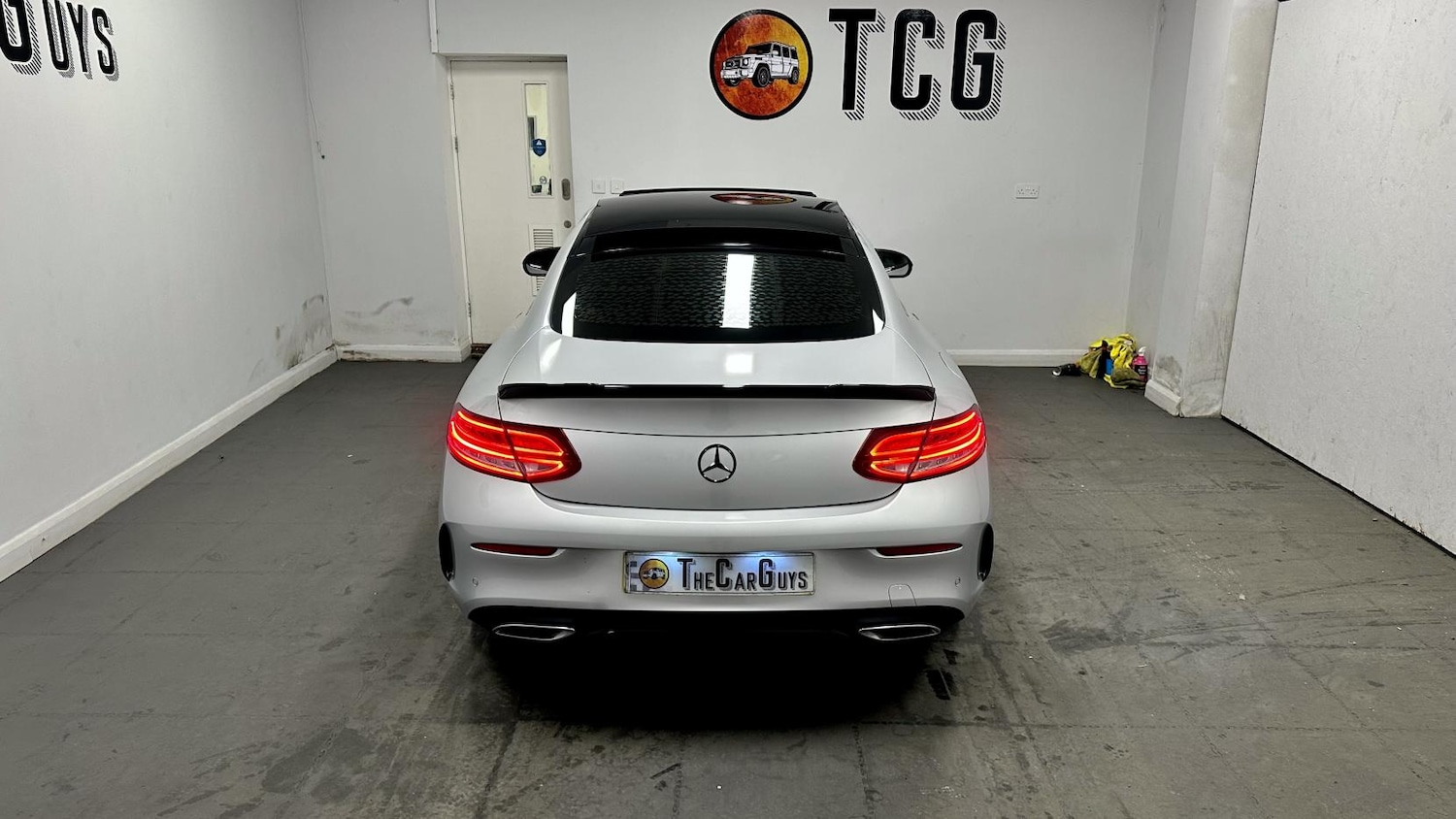 Used Mercedes-Benz C Class 2016 for sale - 77329561: Photo 11