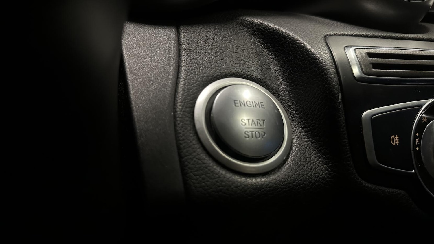 Used Mercedes-Benz C Class 2016 for sale - 77329561: Photo 35