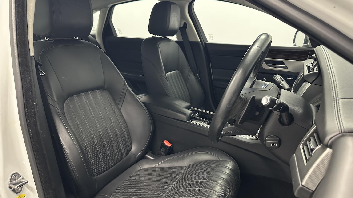 Used Jaguar XF 2018 for sale - 77109931: Photo 17