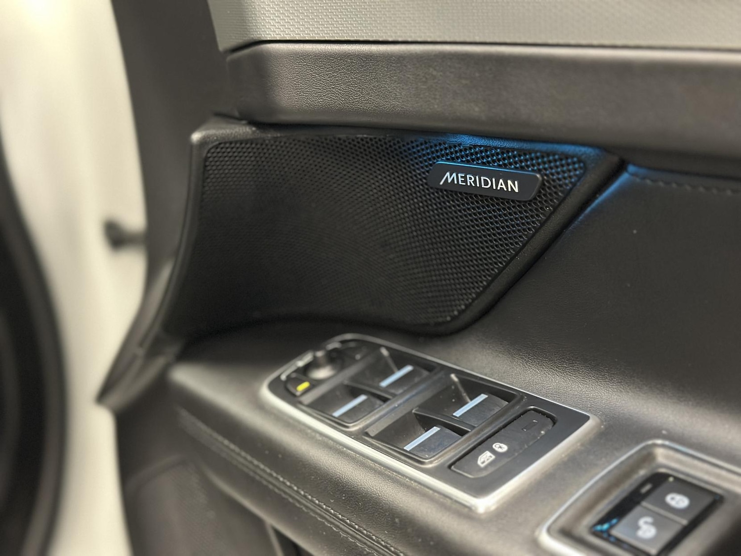 Used Jaguar XF 2018 for sale - 77109931: Photo 19