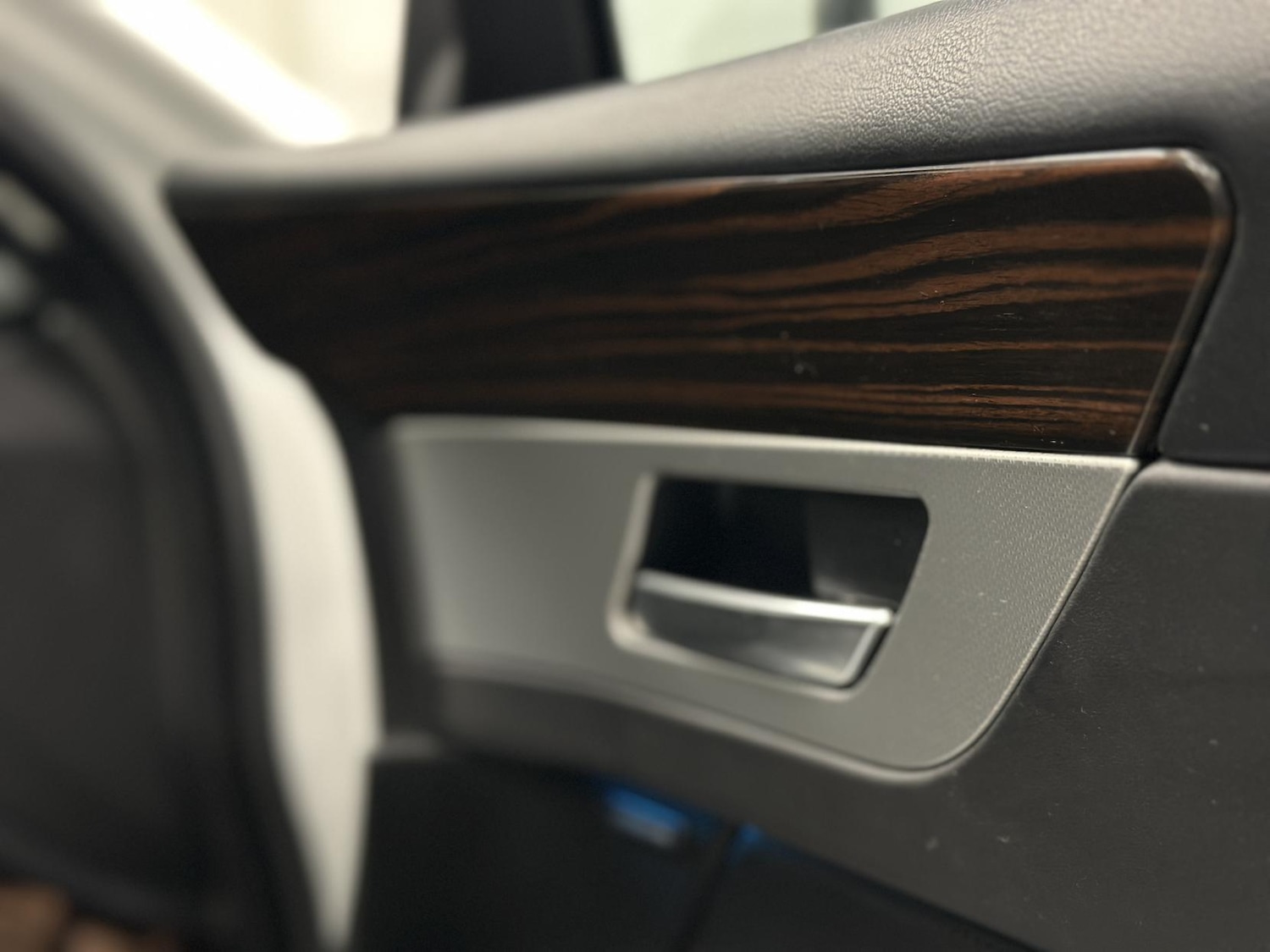 Used Jaguar XF 2018 for sale - 77109931: Photo 31