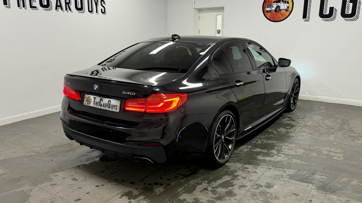 Used BMW 5 Series 2018 for sale - 77450024: Photo 11