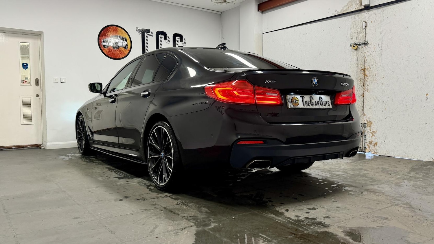 Used BMW 5 Series 2018 for sale - 77450024: Photo 3