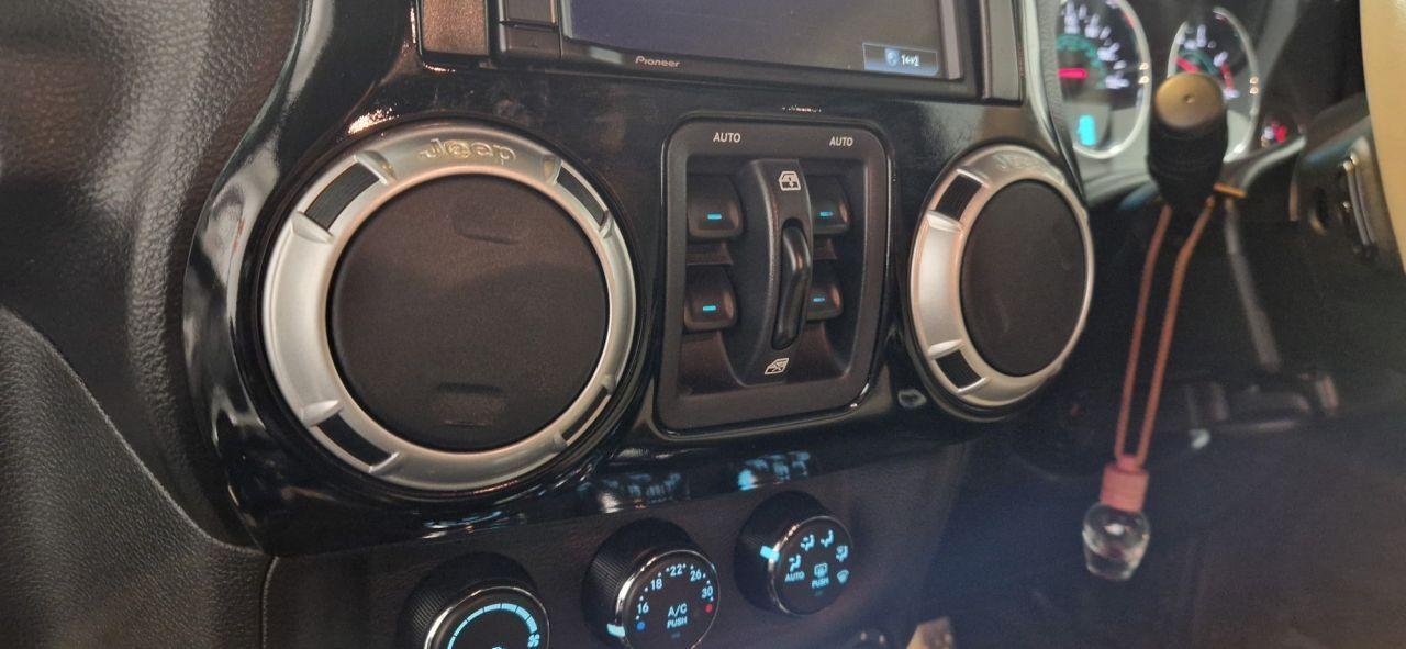 Used Jeep Wrangler 2016 for sale - 77109935: Photo 24