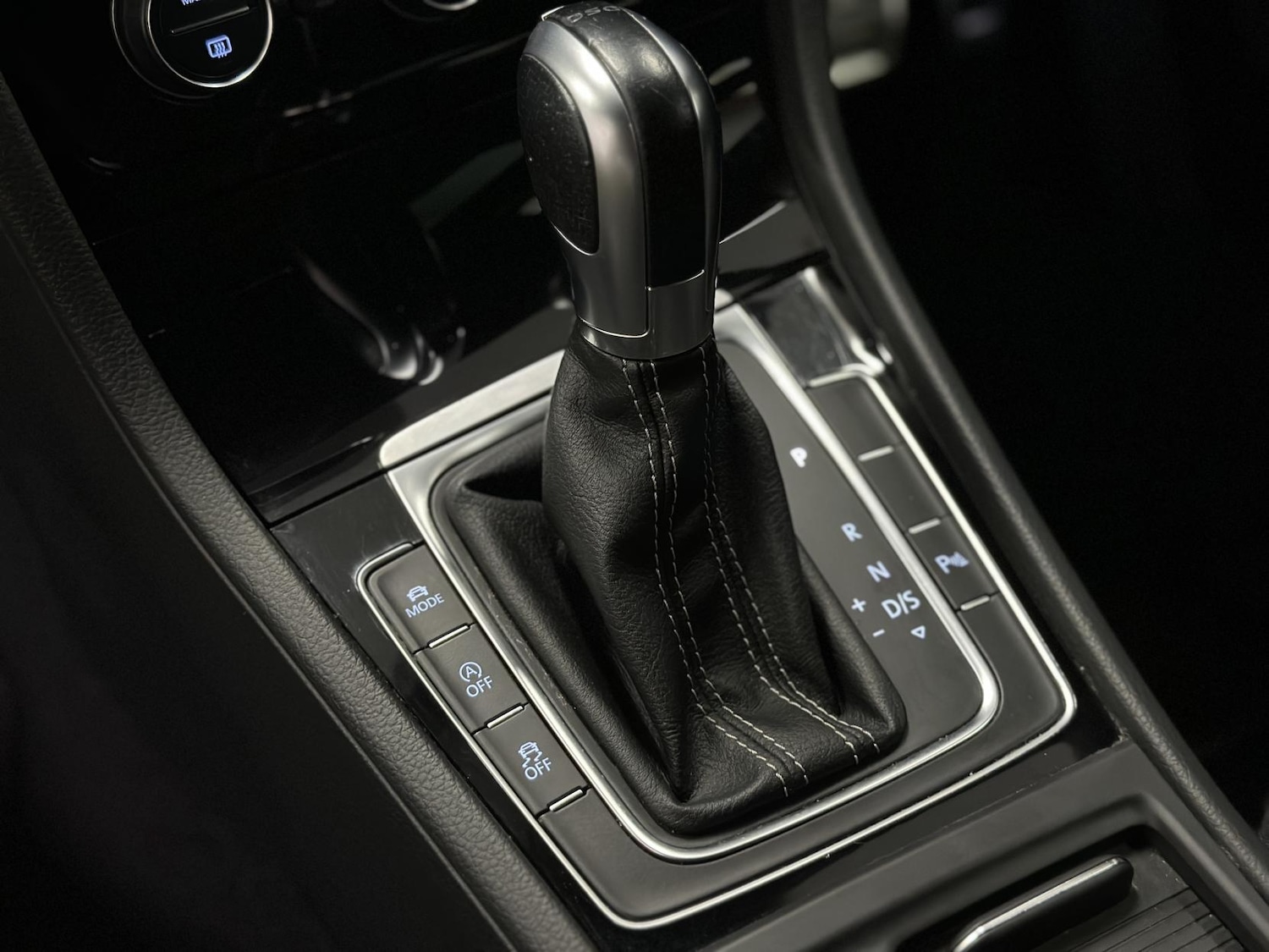 Used Volkswagen Golf 2018 for sale - 77109928: Photo 27