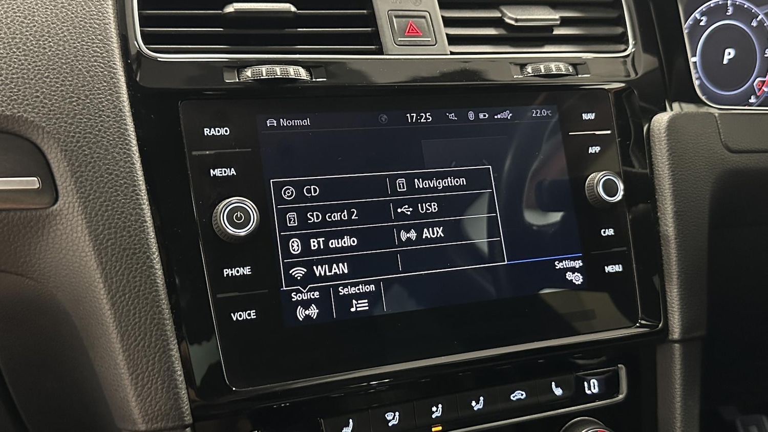 Used Volkswagen Golf 2018 for sale - 77109928: Photo 34