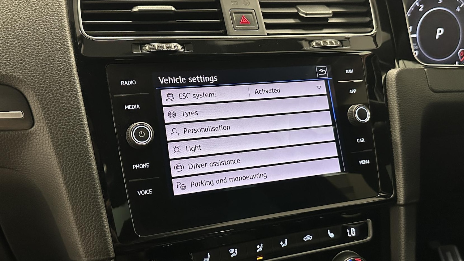 Used Volkswagen Golf 2018 for sale - 77109928: Photo 37