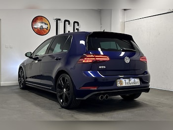 Used Volkswagen Golf 2018 for sale - 77109928: Photo