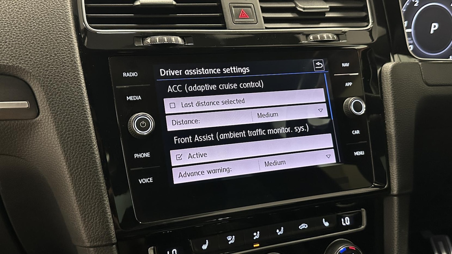 Used Volkswagen Golf 2018 for sale - 77109928: Photo 40