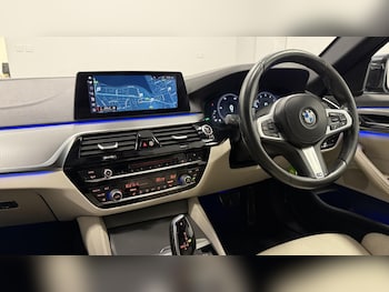 Used BMW 5 Series 2018 for sale - 77400188: Photo