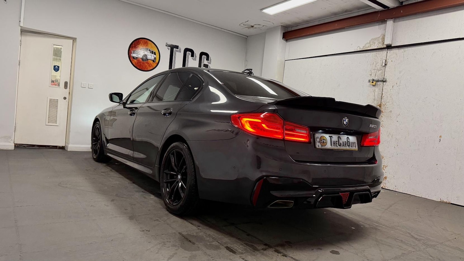 Used BMW 5 Series 2018 for sale - 77400188: Photo 3