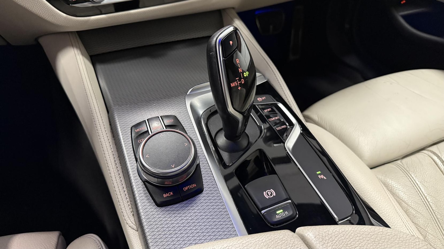 Used BMW 5 Series 2018 for sale - 77400188: Photo 36