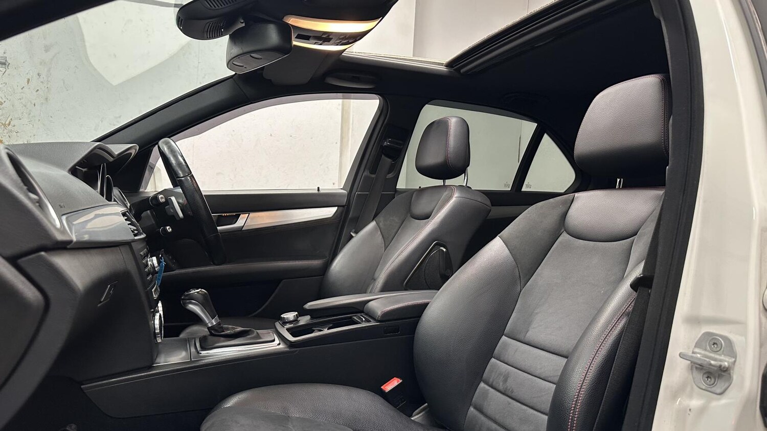 Used Mercedes-Benz C Class 2014 for sale - 78128929: Photo 11