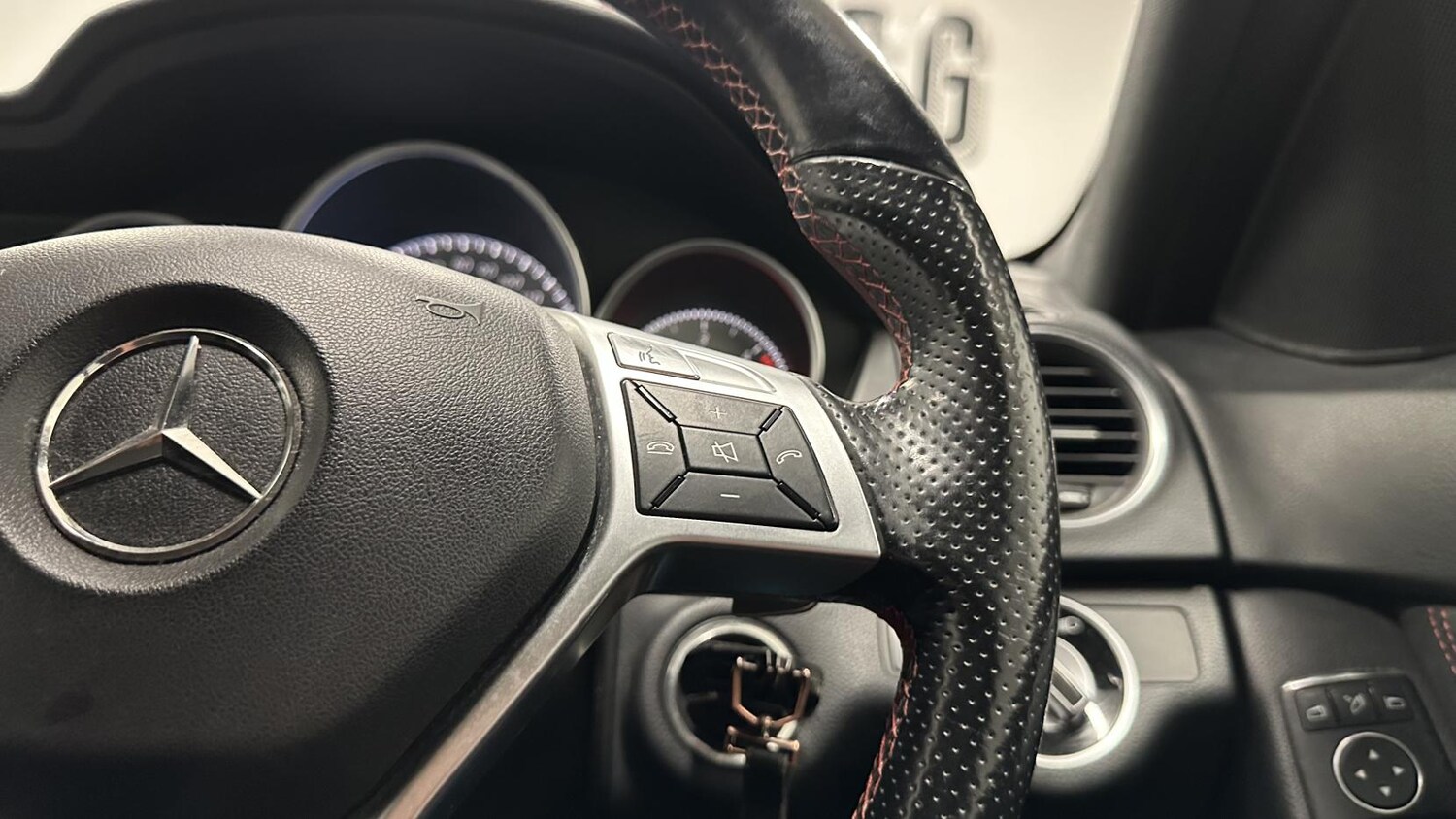 Used Mercedes-Benz C Class 2014 for sale - 78128929: Photo 21