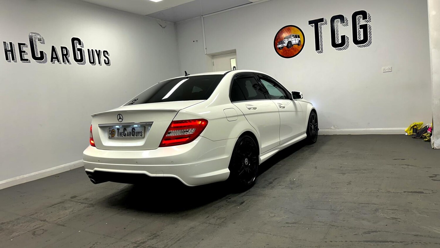 Used Mercedes-Benz C Class 2014 for sale - 78128929: Photo 25