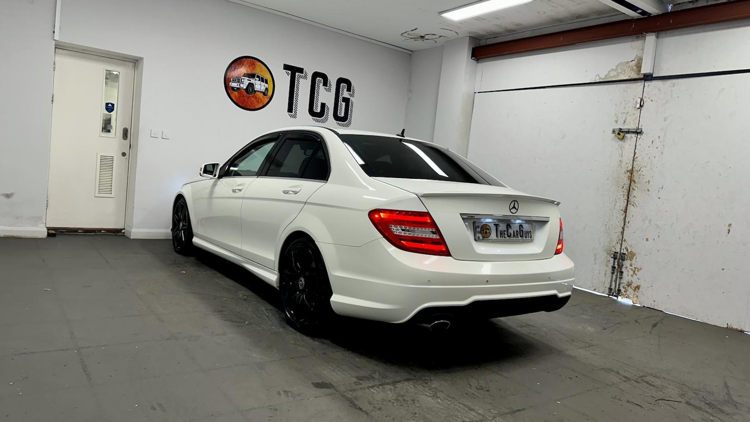 Used Mercedes-Benz C Class 2014 for sale - 78128929: Photo 3