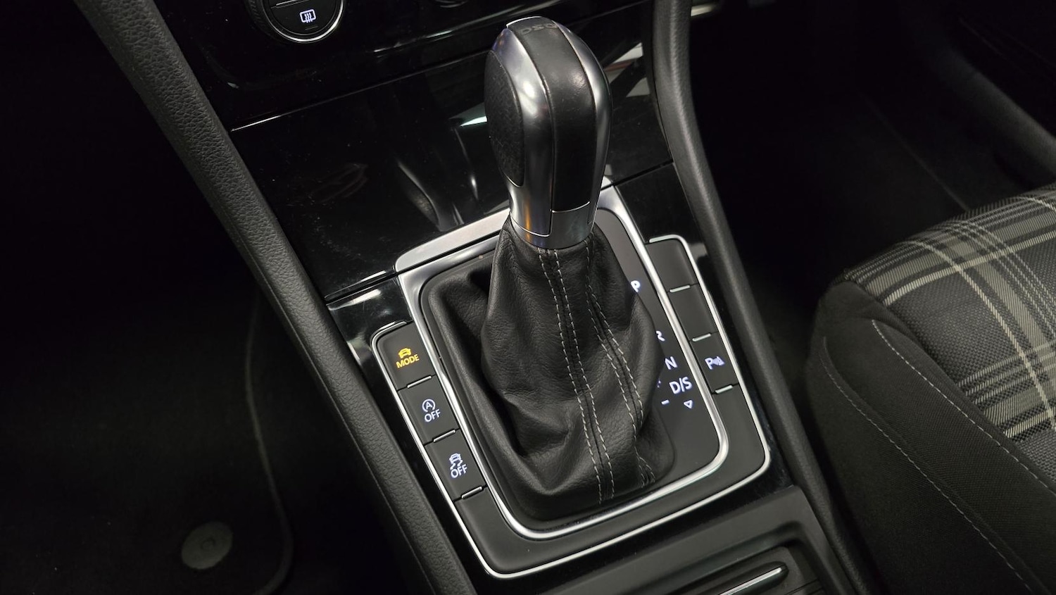 Used Volkswagen Golf 2018 for sale - 77109964: Photo 19