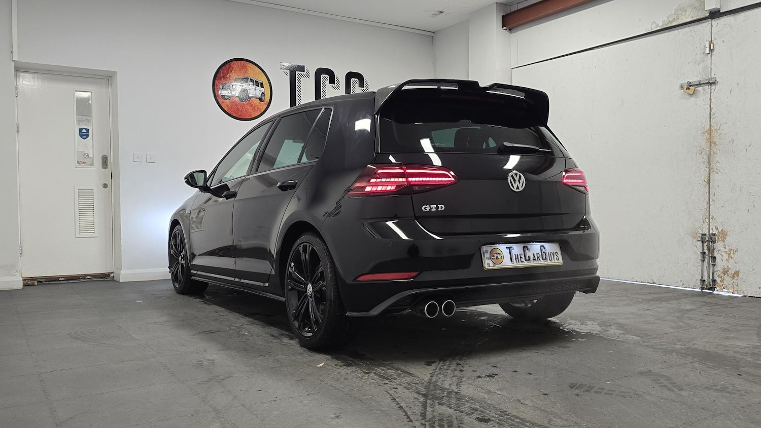 Used Volkswagen Golf 2018 for sale - 77109964: Photo 8