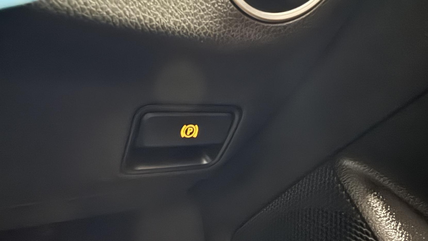 Used Mercedes-Benz A-Class 2016 for sale - 77289552: Photo 38