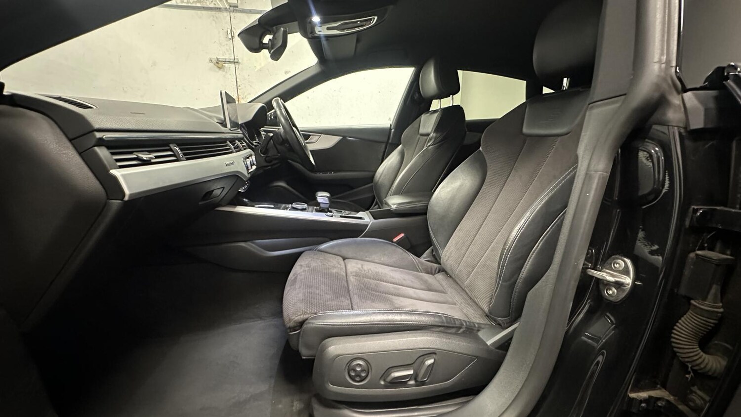 Used Audi A5 2017 for sale - 78148625: Photo 17