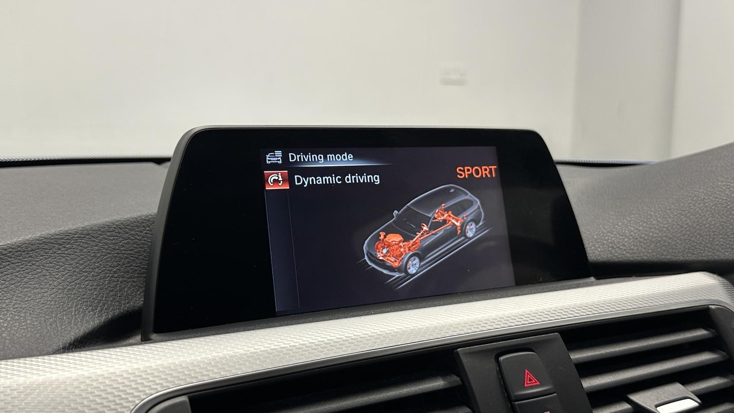 Used BMW 3 Series 2016 for sale - 77653320: Photo 34