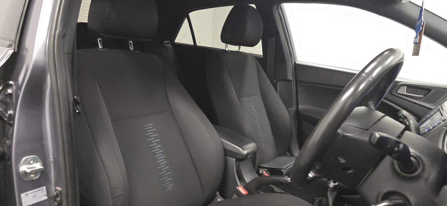 Used Hyundai i20 2018 for sale - 77573145: Photo 19