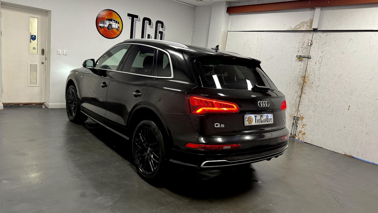 Used Audi Q5 2017 for sale - 77189619: Photo 43