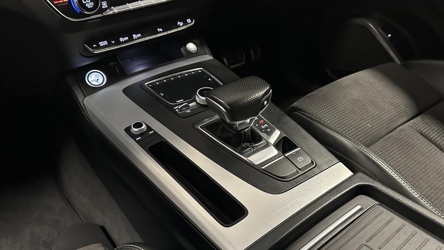 Used Audi Q5 2018 for sale - 77938608: Photo 30