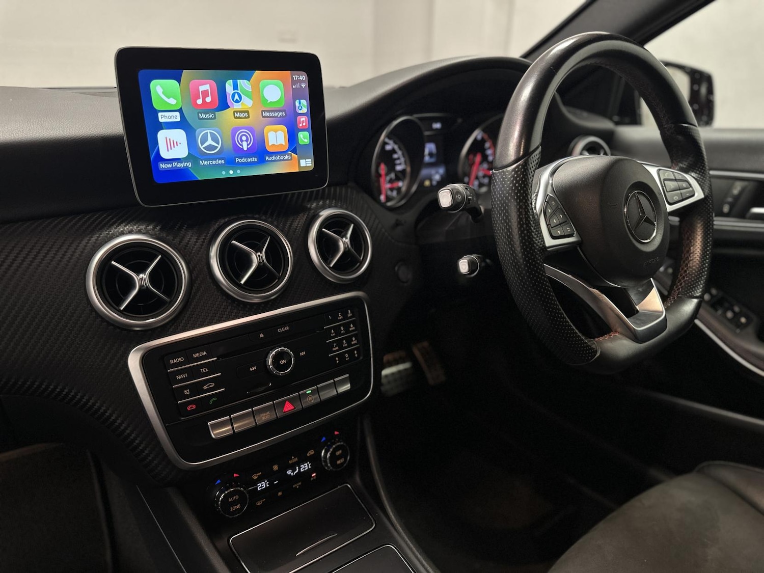 Used Mercedes-Benz A-Class 2018 for sale - 77508930: Photo 2