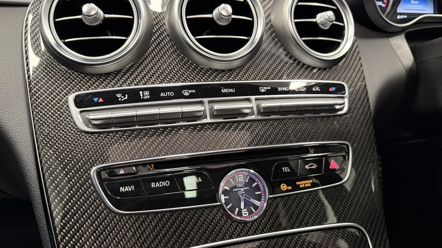 Used Mercedes-Benz C Class 2015 for sale - 77109973: Photo 32