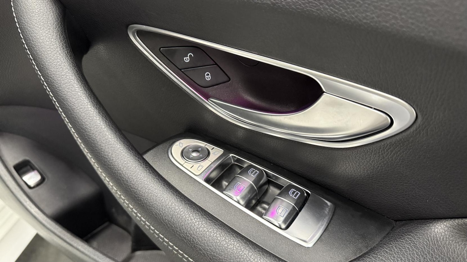 Used Mercedes-Benz E Class 2019 for sale - 77109977: Photo 21