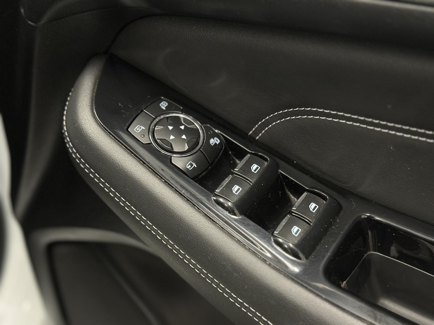 Used Ford S-Max 2017 for sale - 77750450: Photo 20