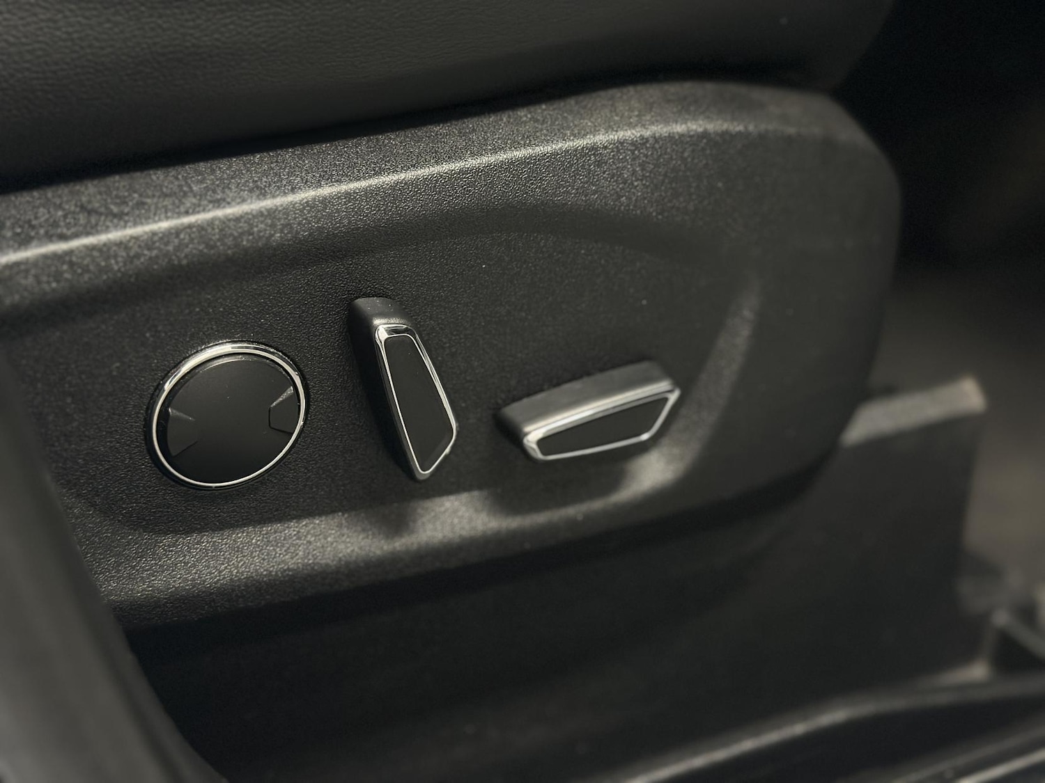 Used Ford S-Max 2017 for sale - 77750450: Photo 22