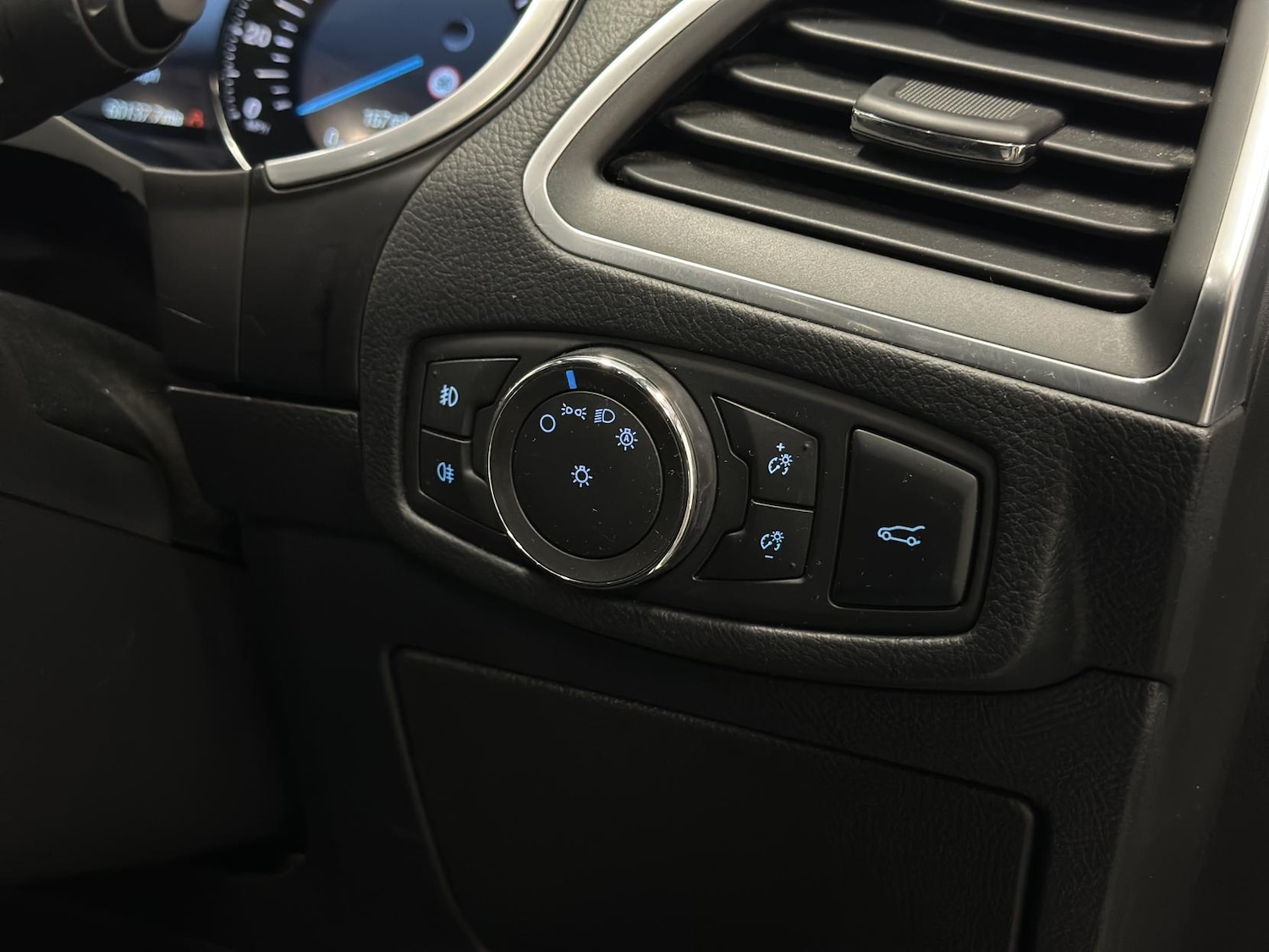 Used Ford S-Max 2017 for sale - 77750450: Photo 23