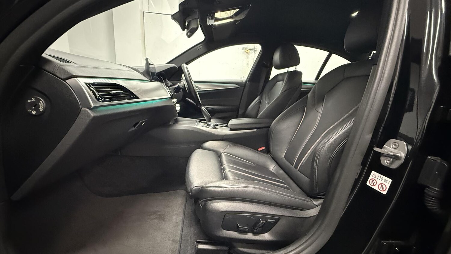 Used BMW 5 Series 2018 for sale - 77755187: Photo 17