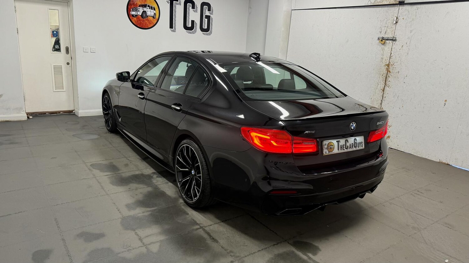 Used BMW 5 Series 2018 for sale - 77755187: Photo 54