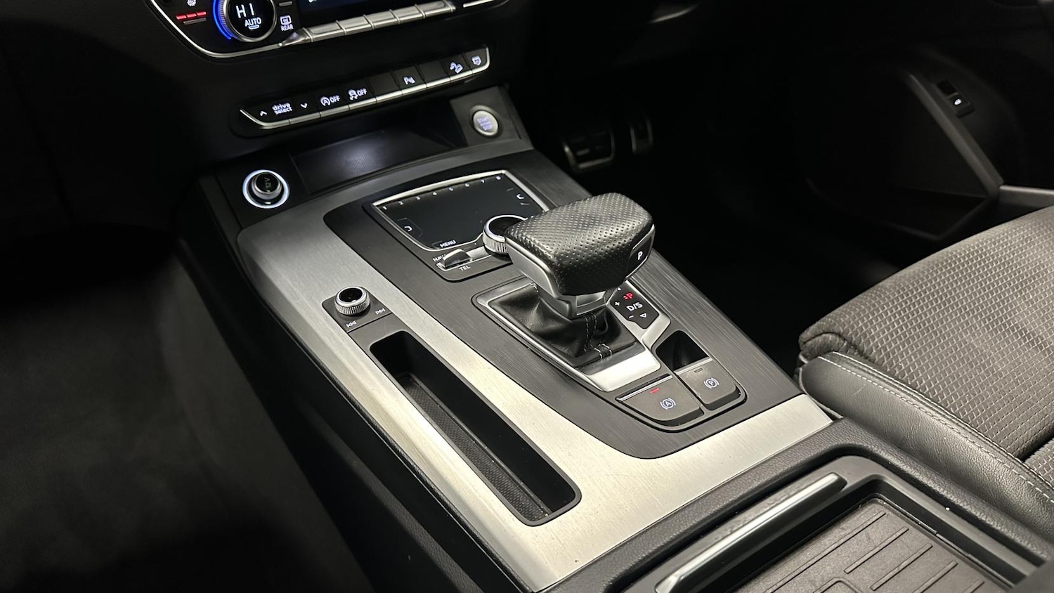 Used Audi Q5 2017 for sale - 77644121: Photo 32