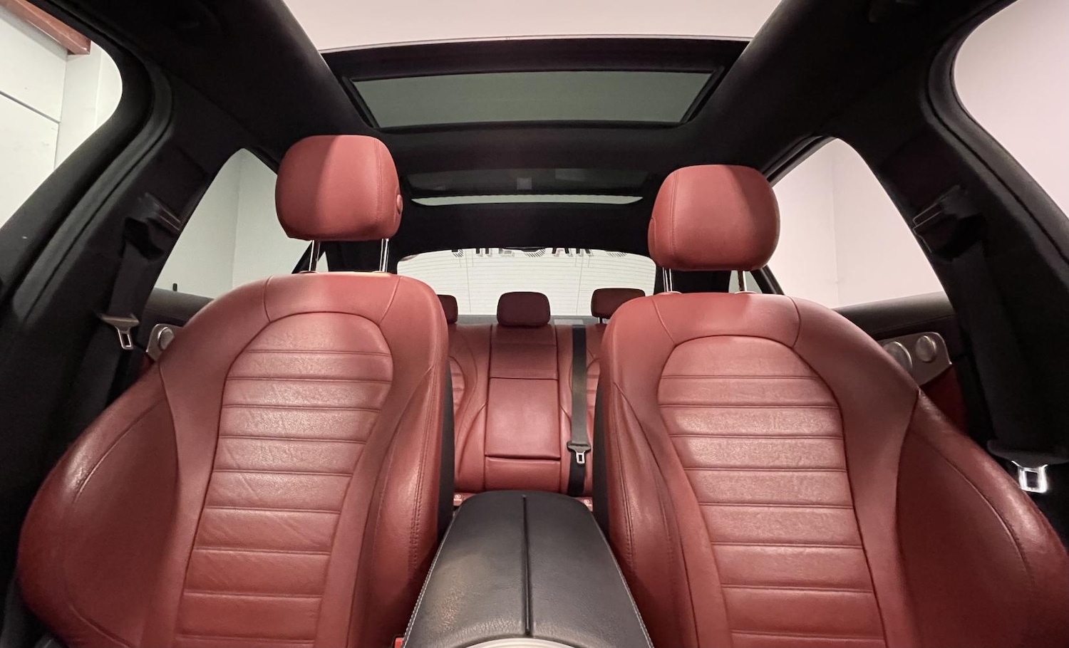 Used Mercedes-Benz C Class 2017 for sale - 77326504: Photo 2